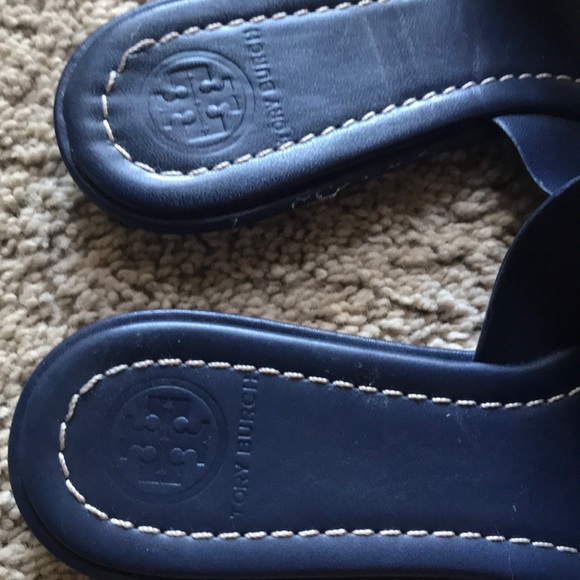 Tory Burch blue leather sandals - Picture 3 of 5